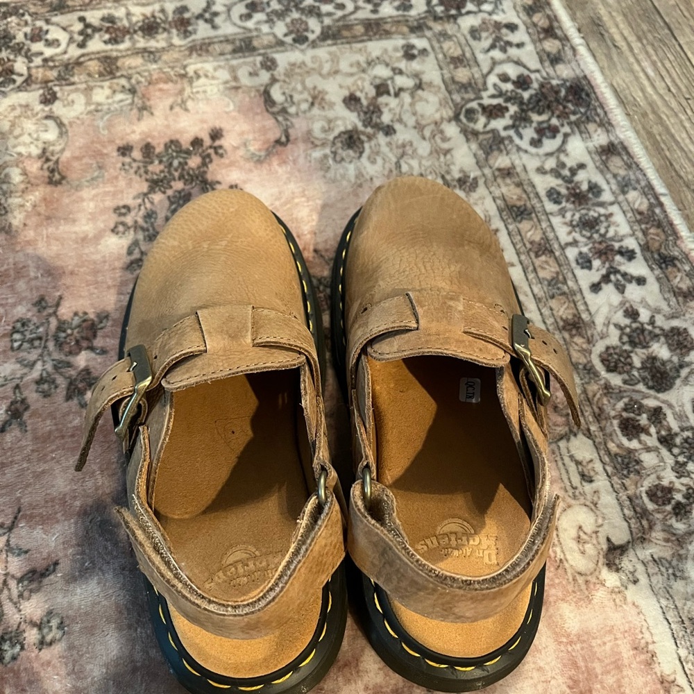 Dr Martens - Picture 2 of 4